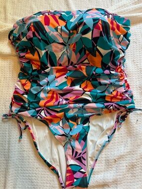 Womens Swimsuits for All, Multicolor, Leaf Print, One-Piece Swimsuit